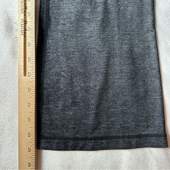 Lululemon Full Length Fit & Flare Yoga Pants 4 R gray sweats activewear workout - Picture 3 of 8